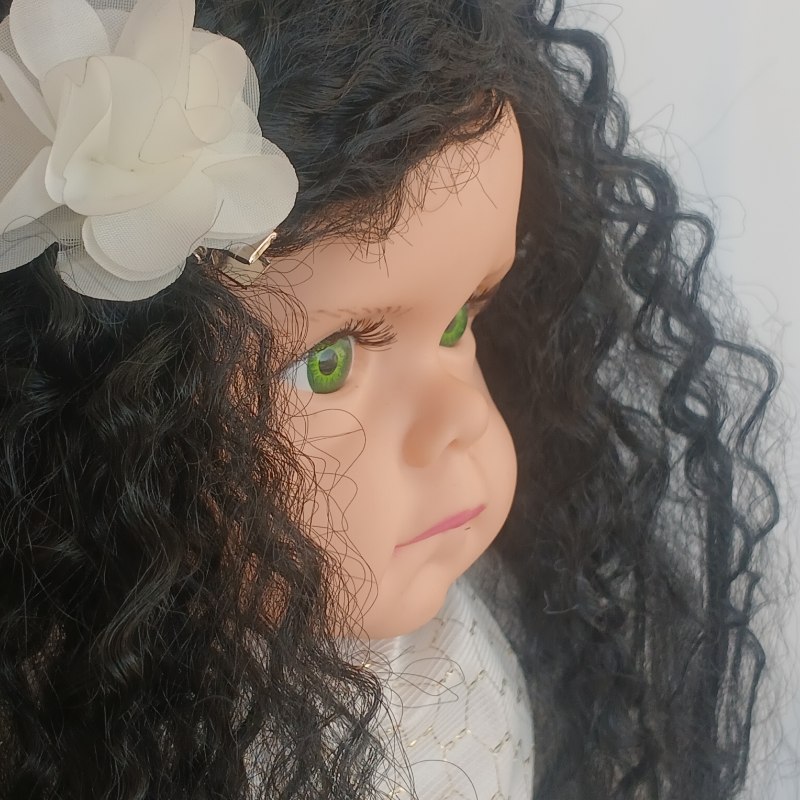 ۲۰۲۵۱۰۱۲_۱۴۴۹۴۱ عروسک سیلیکونی